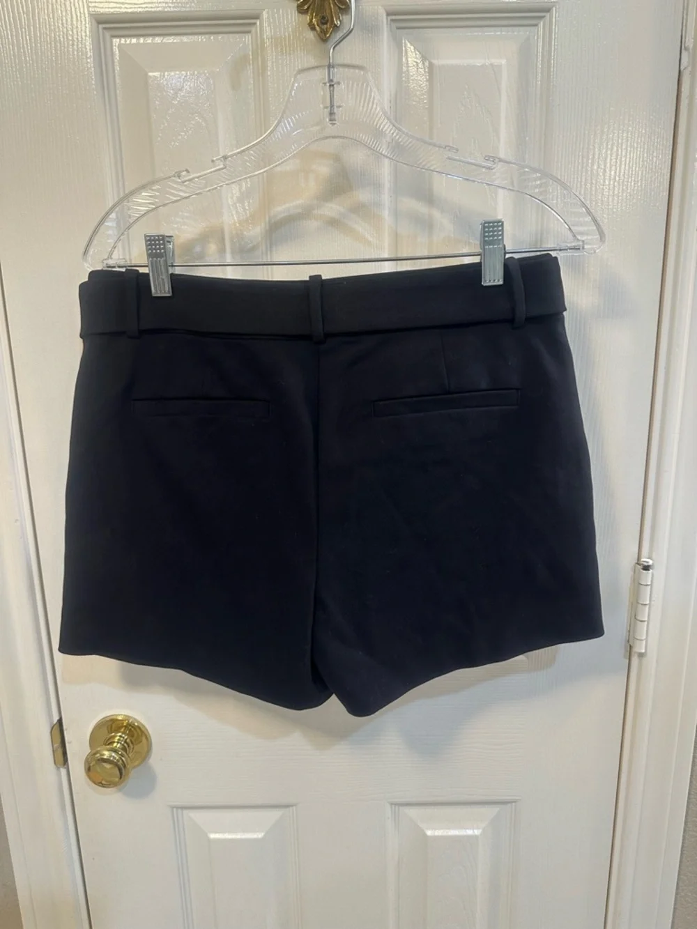 LOFT Black Riviera Tie Belt 4 Pocket Pintuck Stitch Detail Shorts - Size 6 - NWT - Picture 4 of 12